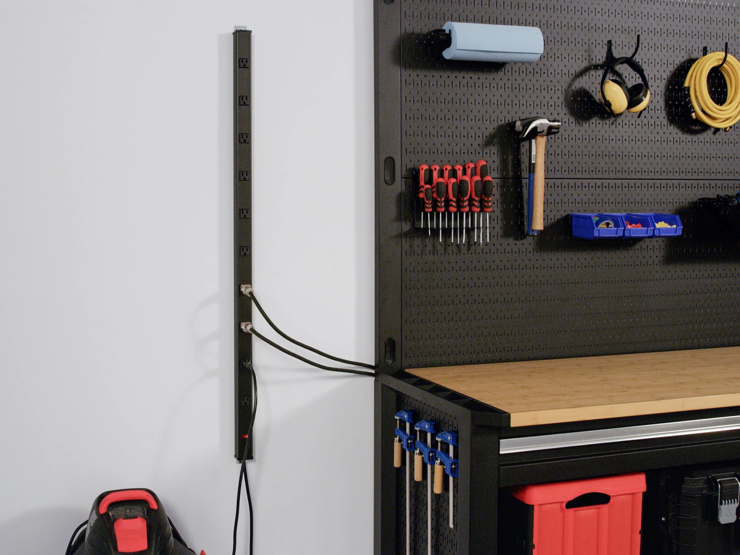 NewAge Products 10-Outlet Power Strip With Surge Protection 9 NewAge Products 10-Outlet Power Strip With Surge Protection