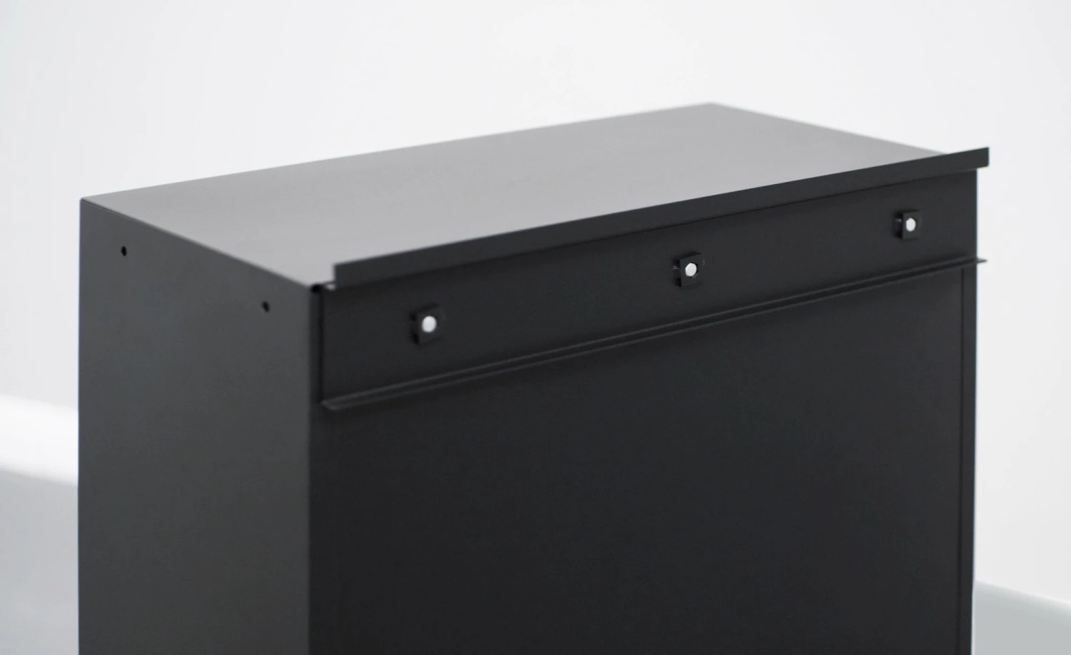 None Accessories Bold And Pro Series 24" Slatwall Bracket 4 None Accessories Bold And Pro Series 24" Slatwall Bracket